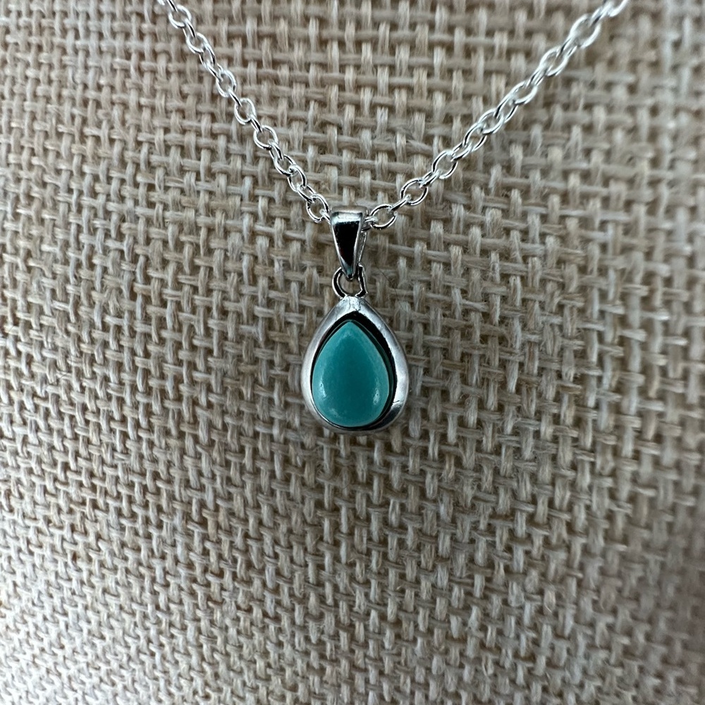Small, Dainty Silver Turquoise Teardrop Pendant Necklace on Box Chain - Picture 11 of 14